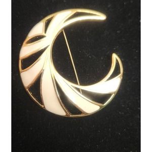 VINTAGE DECO MONET HALF MOON BROOCH PIN White Enamel on Gold-tone Alloy